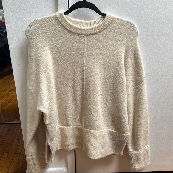 Zara Cream Sweater - Picture 1 of 4